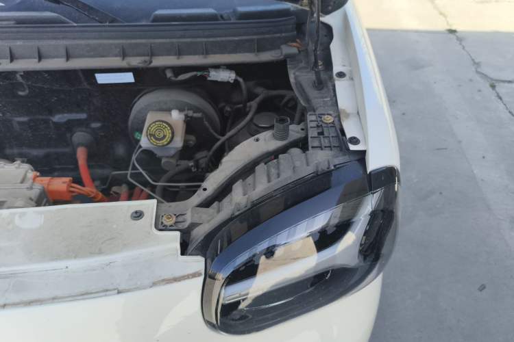 Used Know Beans Rainbow 2024 Colorful Cloud Edition Engine Bay Left