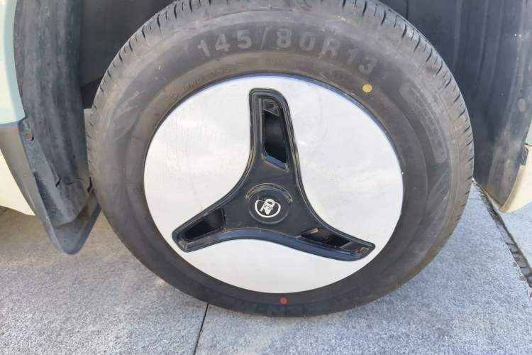 Used Know Beans Rainbow 2024 Sunlight Edition Right Front Wheel Hub