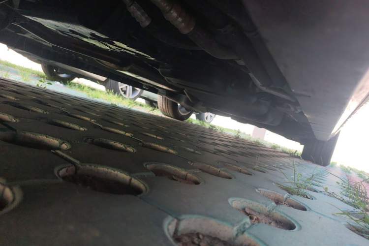 Used Kunchi V-Class 2022 Starlight V480 Chassis Front Left