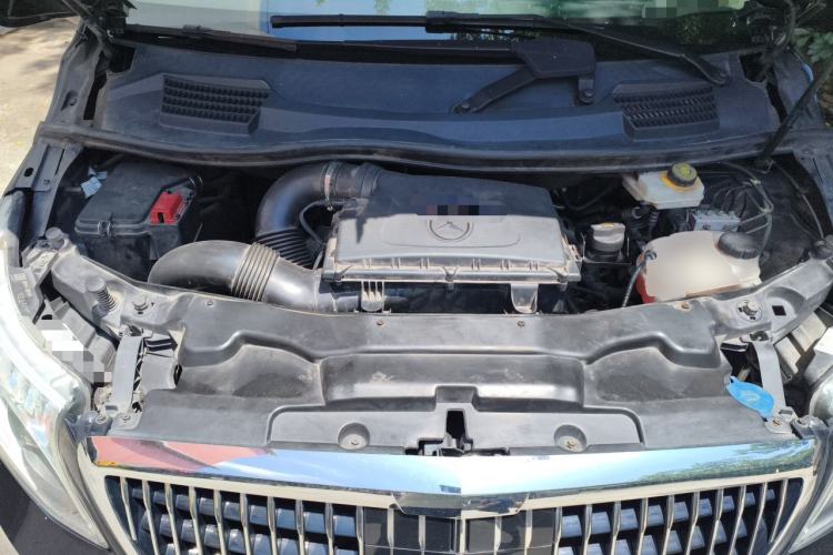Used Kunchi V-Class  Engine Bay