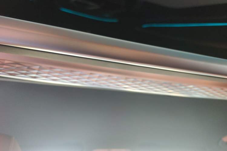 Used Kunchi V-Class 2022 Starlight V480 Headliner