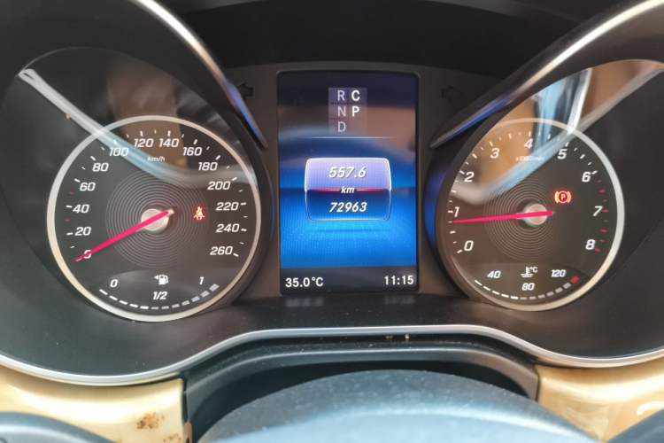 Used Kunchi V-Class  Instrument Cluster