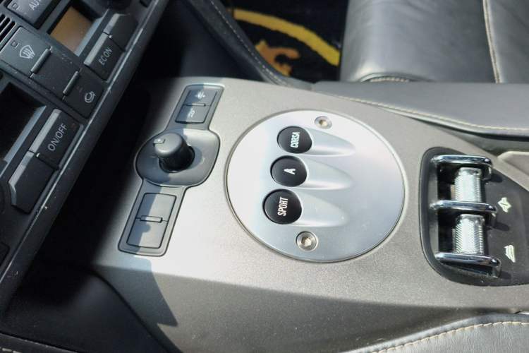 Used Lamborghini Gallardo 2009 LP 560-4 Spyder Gear Lever