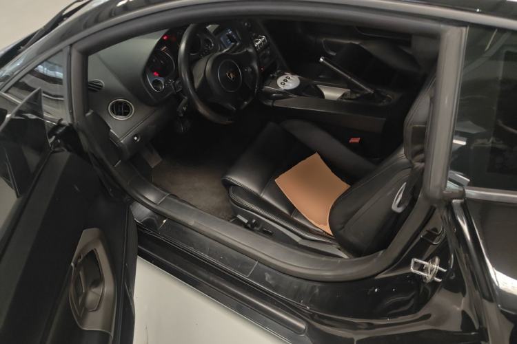 Used Lamborghini Gallardo 2010 LP 550-2 Standard Edition Driver Seat