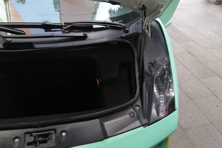 Used Lamborghini Gallardo 2010 LP 550-2 Standard Edition Engine Bay Left