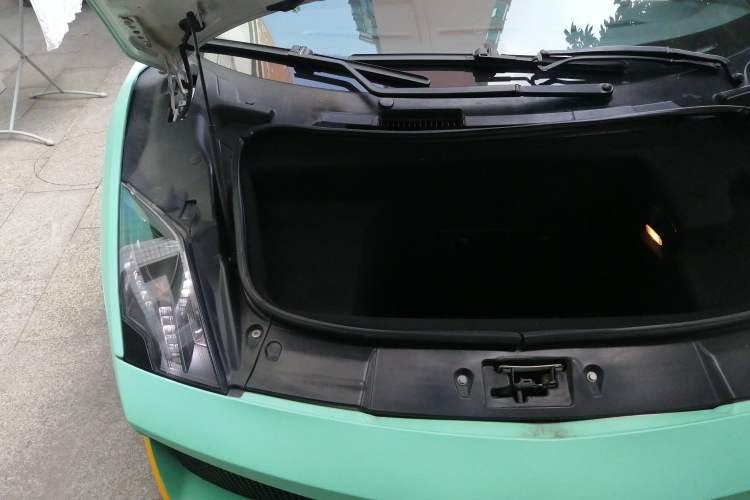 Used Lamborghini Gallardo 2010 LP 550-2 Standard Edition Engine Bay Right