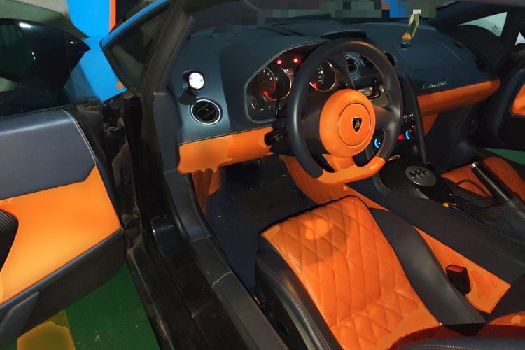 Used Lamborghini Gallardo 2011 LP 550-2 Tricolore Driver Seat