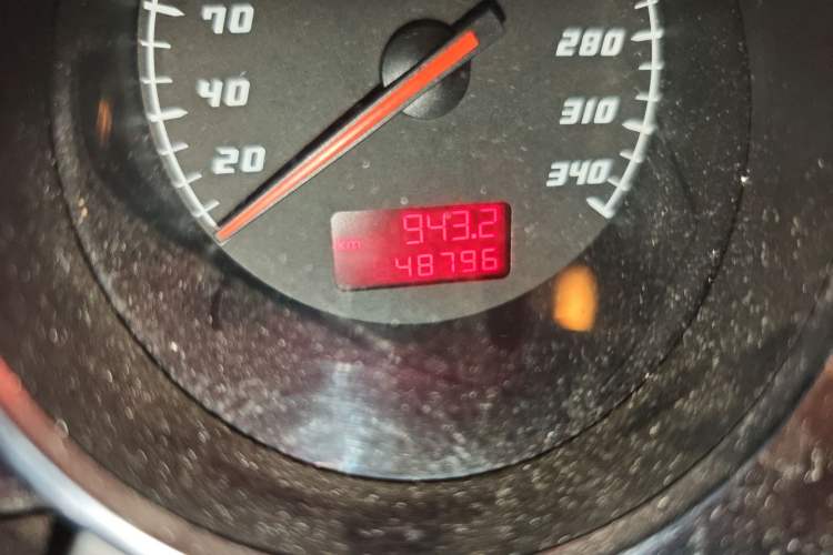 Used Lamborghini Gallardo 2011 LP 550-2 Tricolore Odometer Close Up