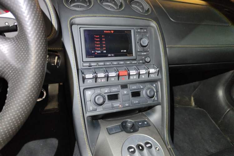 Used Lamborghini Gallardo 2011 LP 550-2 Tricolore Audio And AC Panel