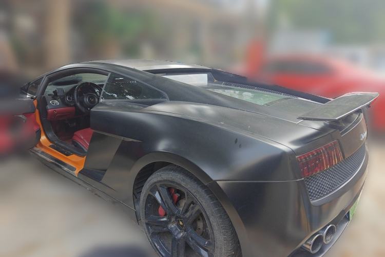 Used Lamborghini Gallardo 2011 LP 560-4 Bicolor Rear Left 45 Deg