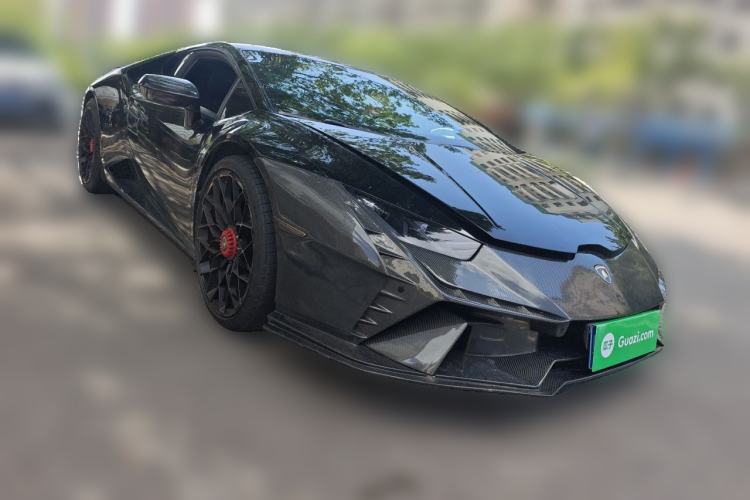 Used Lamborghini Huracán 2016 Huracán RWD Coupe Front Right 45 Deg