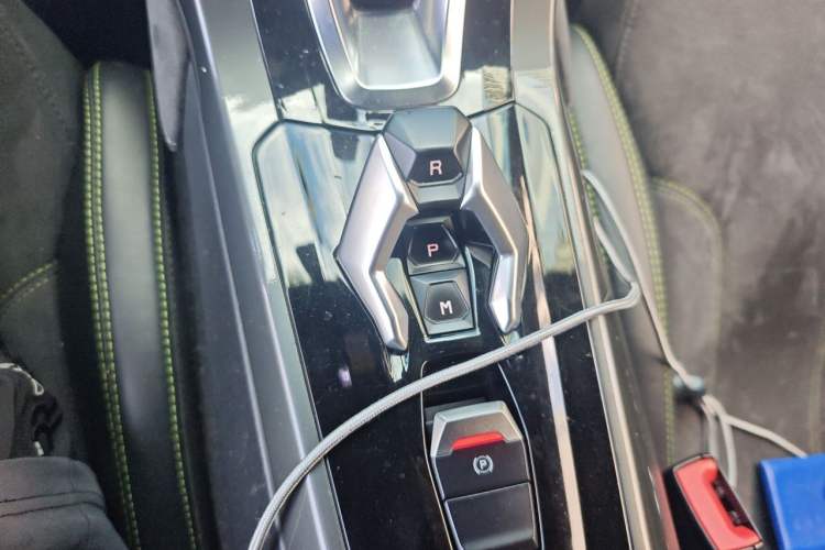 Used Lamborghini Huracán 2016 Huracán RWD Coupe Gear Lever