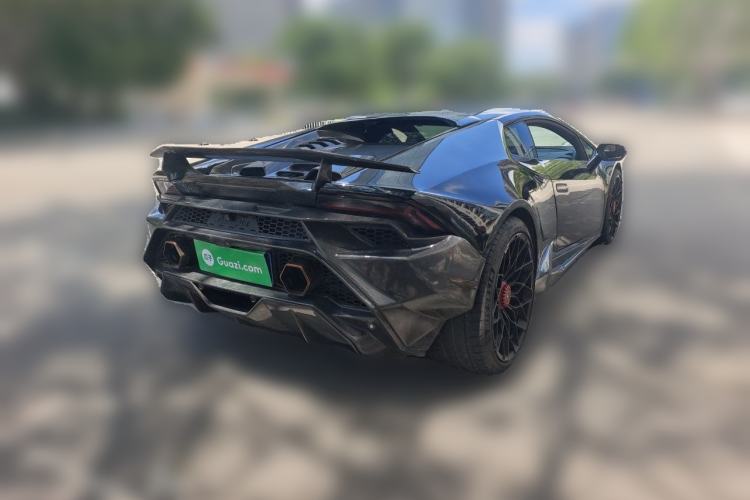 Used Lamborghini Huracán 2016 Huracán RWD Coupe Rear Right 45 Deg
