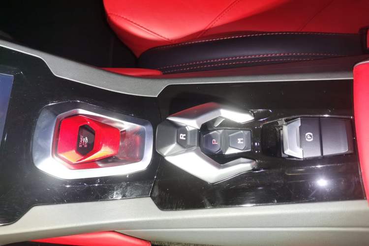 Used Lamborghini Huracán 2020 Huracán EVO RWD Gear Lever