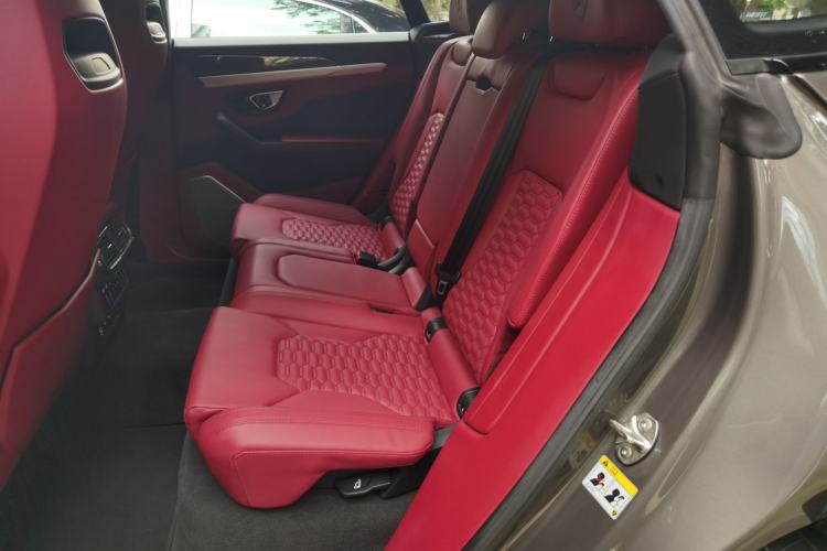 Used Lamborghini Urus 2021 4.0T V8 Left Rear Seat