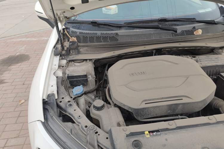 Used Land Rongyao 2020 1.5 GTDI Automatic Model · Yao Engine Bay Right