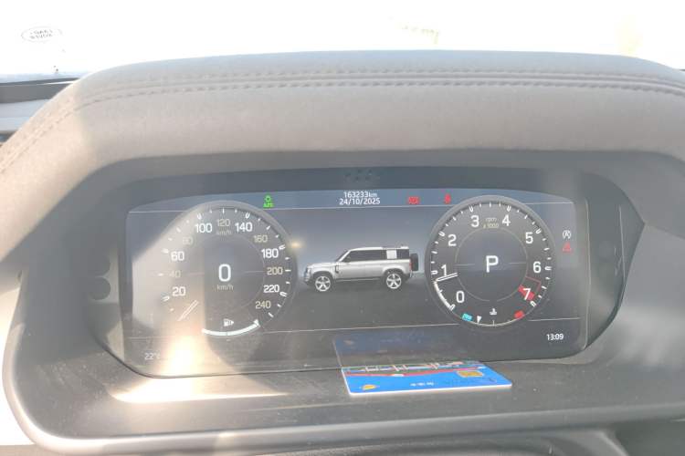 Used Land Rover Defender 2020 110 P400 SE Instrument Cluster