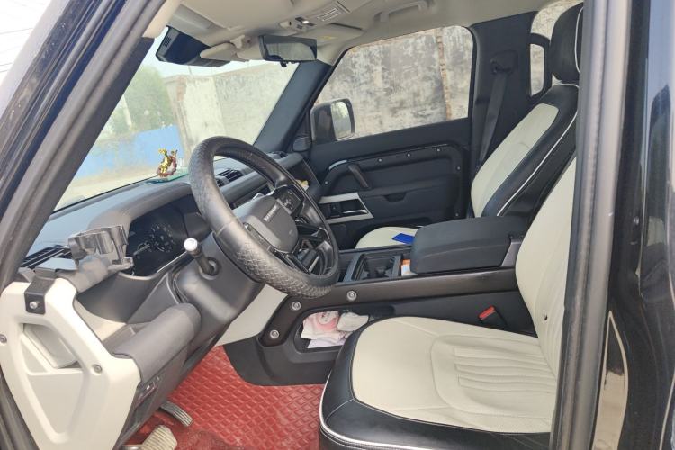 Used Land Rover Defender 2020 110 P400 SE Left Front Seat
