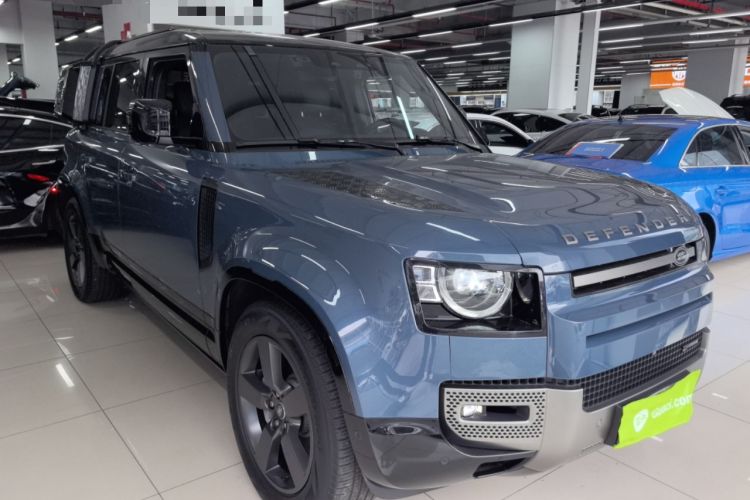 Used Land Rover Defender 2023 Facelift 110 3.0T P400 X-DYNAMIC HSE Front Right 45 Deg