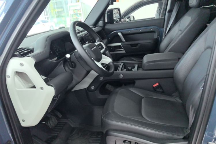 Used Land Rover Defender 2023 Facelift 110 3.0T P400 X-DYNAMIC HSE Left Front Seat