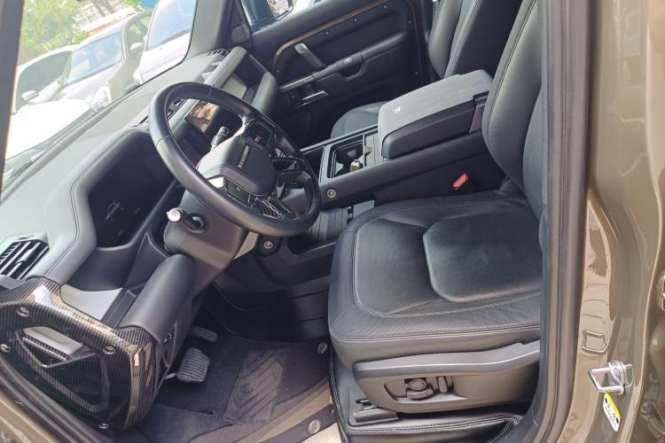 Used Land Rover Defender 2023 Facelift 110 3.0T P400 X-DYNAMIC HSE Left Front Seat