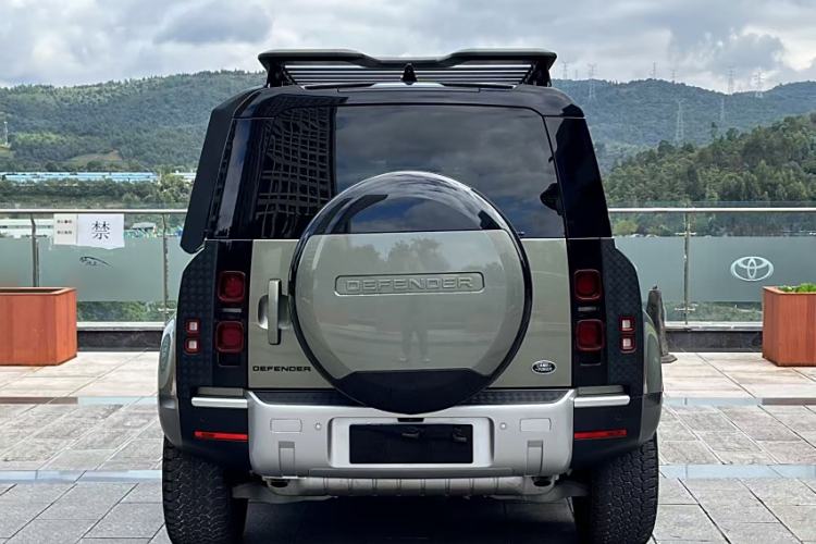 Used Land Rover Defender 2023 Facelift 110 3.0T P400 Dark Edition Exterior 1