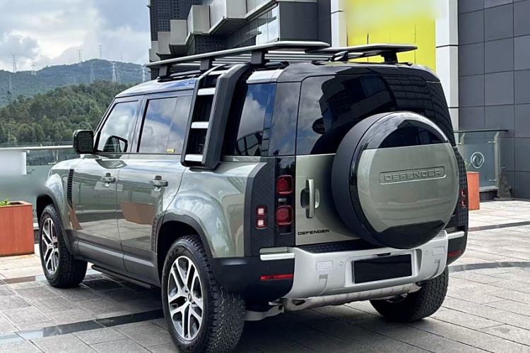 Used Land Rover Defender 2023 Facelift 110 3.0T P400 Dark Edition Exterior 5