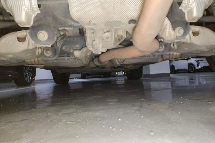 Used Land Rover Defender 2020 110 P400 SE Chassis Rear