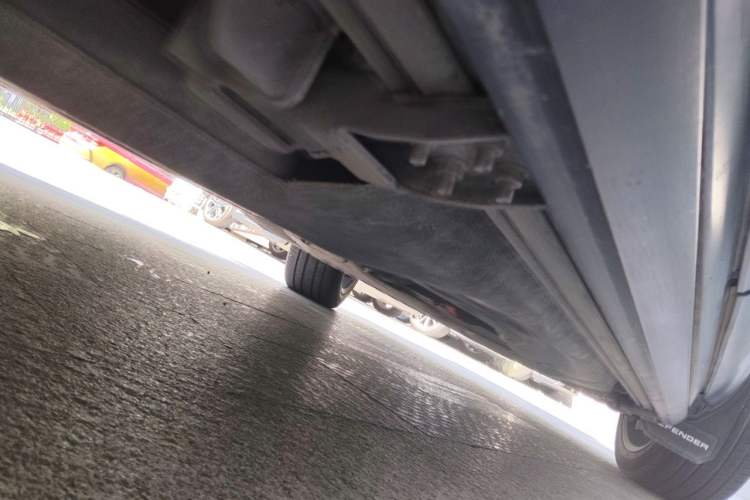 Used Land Rover Defender 2020 110 P400 SE Chassis Rear Right