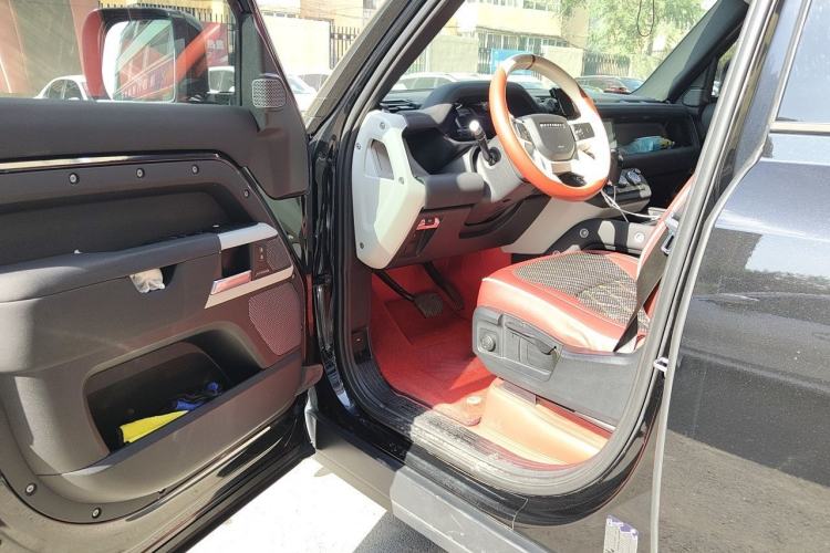 Used Land Rover Defender 2020 110 P400 SE Driver Seat
