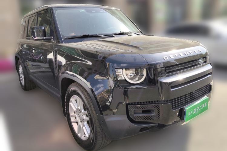 Used Land Rover Defender 2020 110 P400 SE Front Right 45 Deg