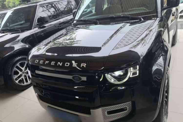 Used Land Rover Defender 2020 110 P400 SE Front