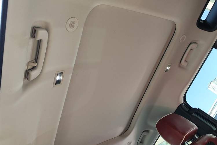 Used Land Rover Defender 2020 110 P400 SE Headliner