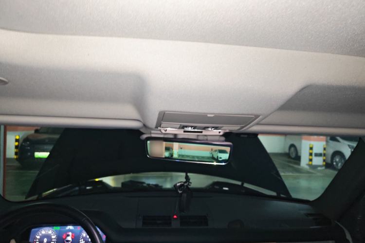 Used Land Rover Defender 2020 110 P400 Dark Special Edition Headliner