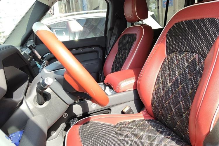 Used Land Rover Defender 2020 110 P400 SE Left Front Seat