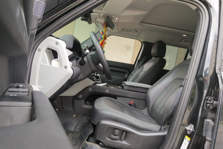 Used Land Rover Defender 2020 110 P400 SE Left Front Seat