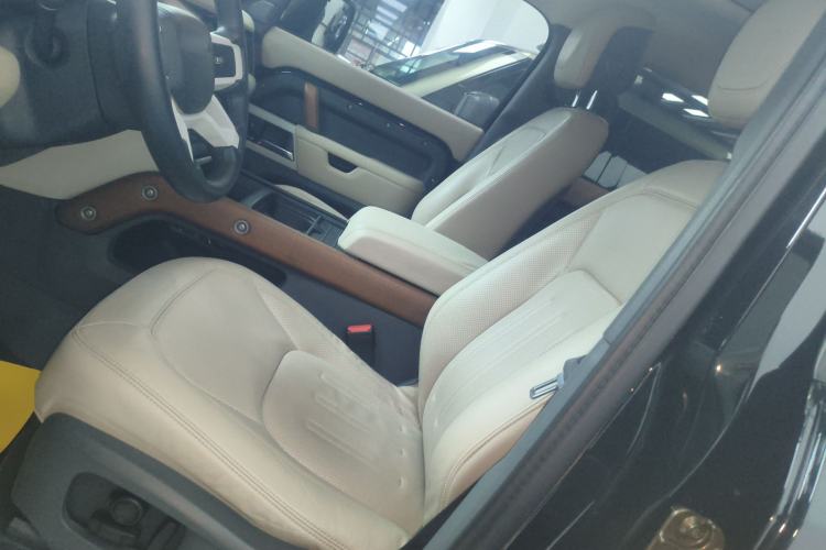 Used Land Rover Defender 2020 110 P400 HSE Left Front Seat