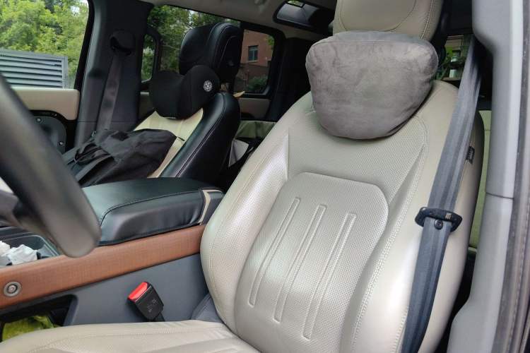 Used Land Rover Defender 2020 110 P400 Dark Special Edition Left Front Seat