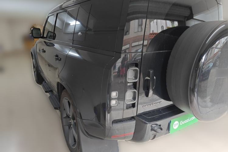 Used Land Rover Defender 2020 110 P400 X Rear Left 45 Deg