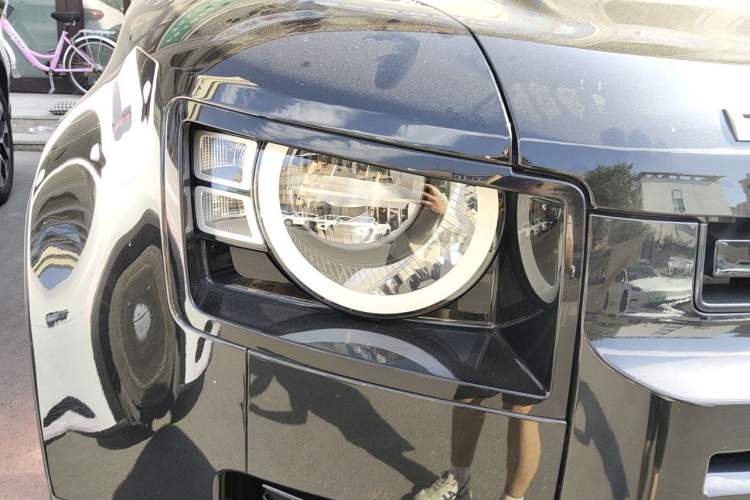 Used Land Rover Defender 2020 110 P400 SE Right Front Headlight