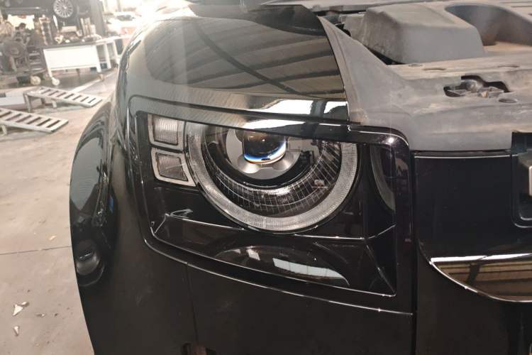 Used Land Rover Defender  Right Front Headlight
