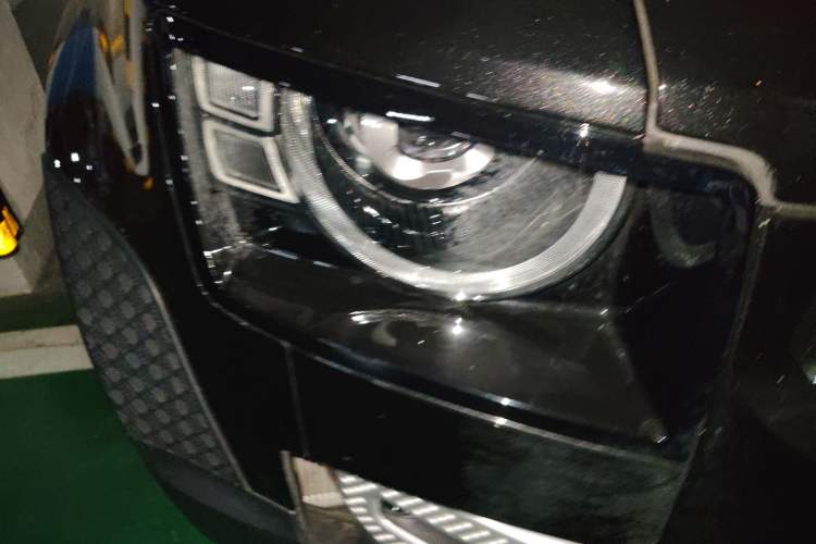 Used Land Rover Defender 2020 110 P400 Dark Special Edition Right Front Headlight