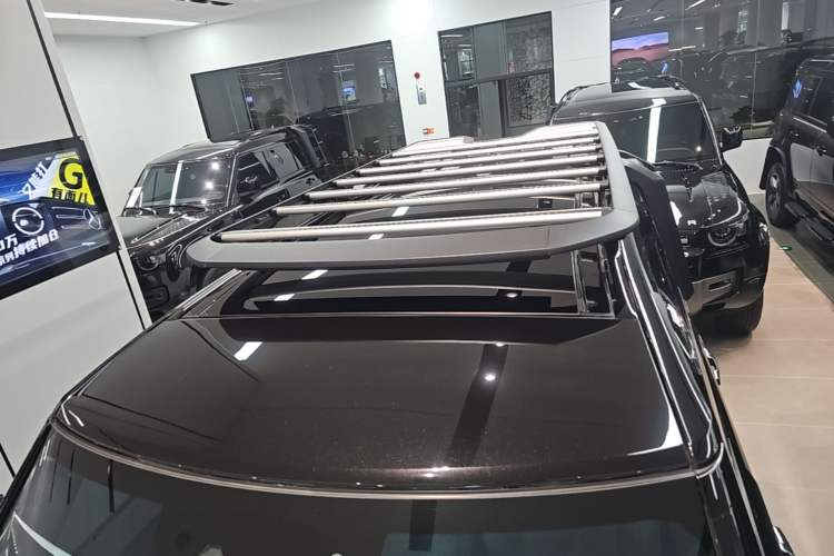 Used Land Rover Defender 2020 110 P400 Dark Special Edition Roof