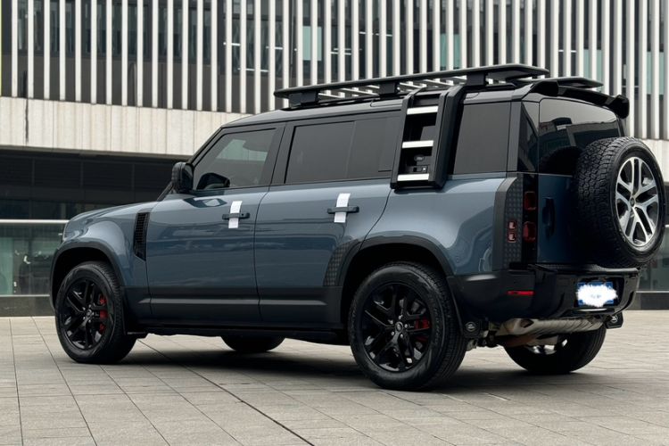 Used Land Rover Defender 2020 110 P400 Dark Special Edition Exterior 11