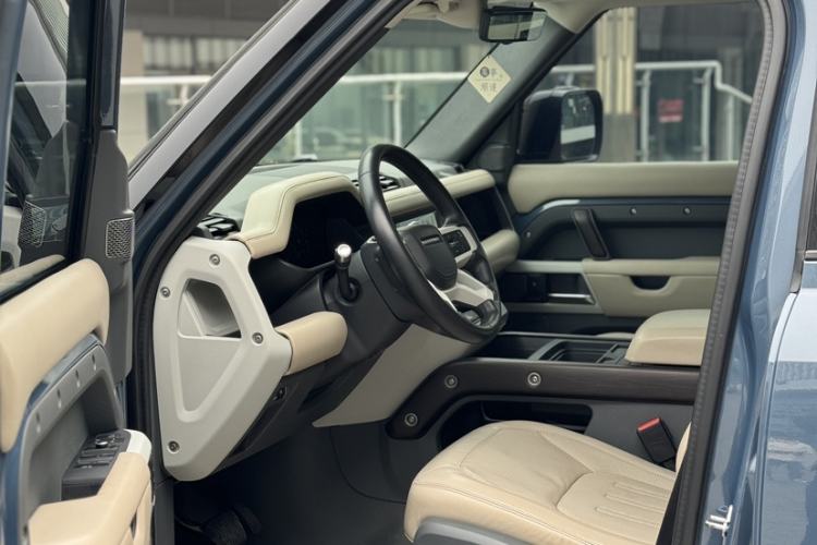 Used Land Rover Defender 2020 110 P400 Dark Special Edition Exterior 4