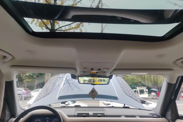 Used Land Rover Defender 2020 110 P400 Dark Special Edition Headliner