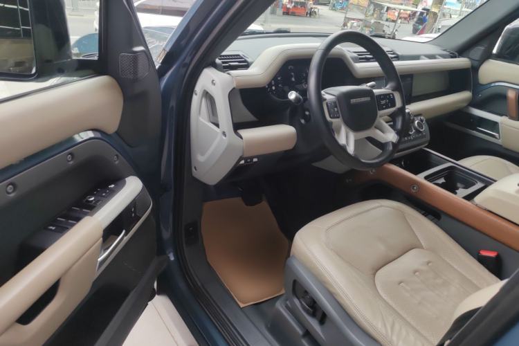 Used Land Rover Defender 2020 110 P400 Dark Special Edition Interior 3