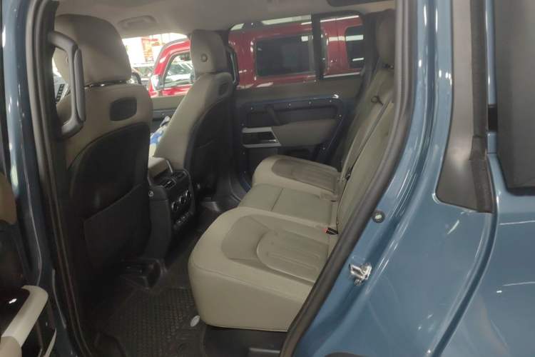 Used Land Rover Defender 2020 110 P400 Dark Special Edition Left Rear Seat