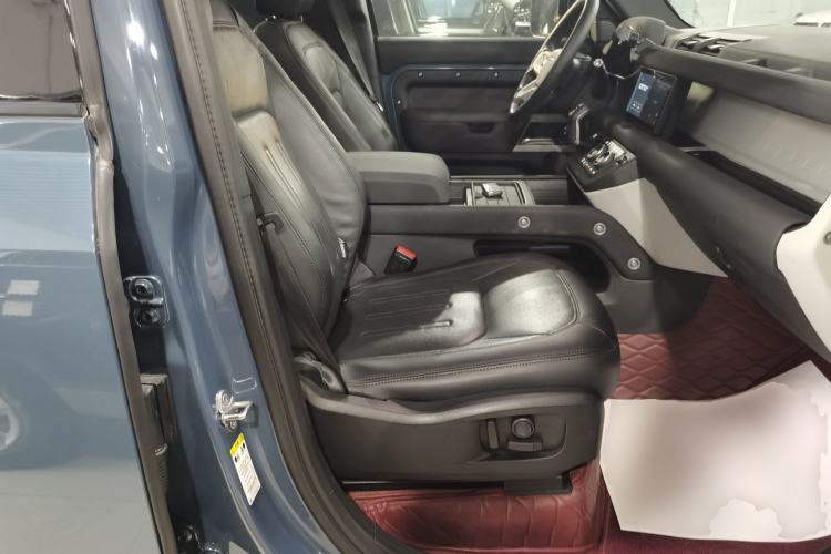 Used Land Rover Defender 2020 110 P400 SE Right Front Seat