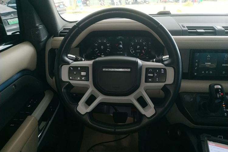 Used Land Rover Defender 2020 110 P400 Dark Special Edition Steering Wheel